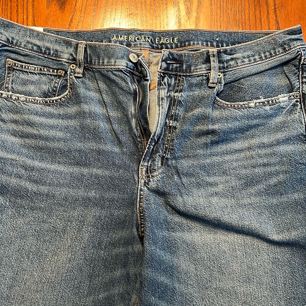 American Eagle low rise baggy jeans size 18 regular